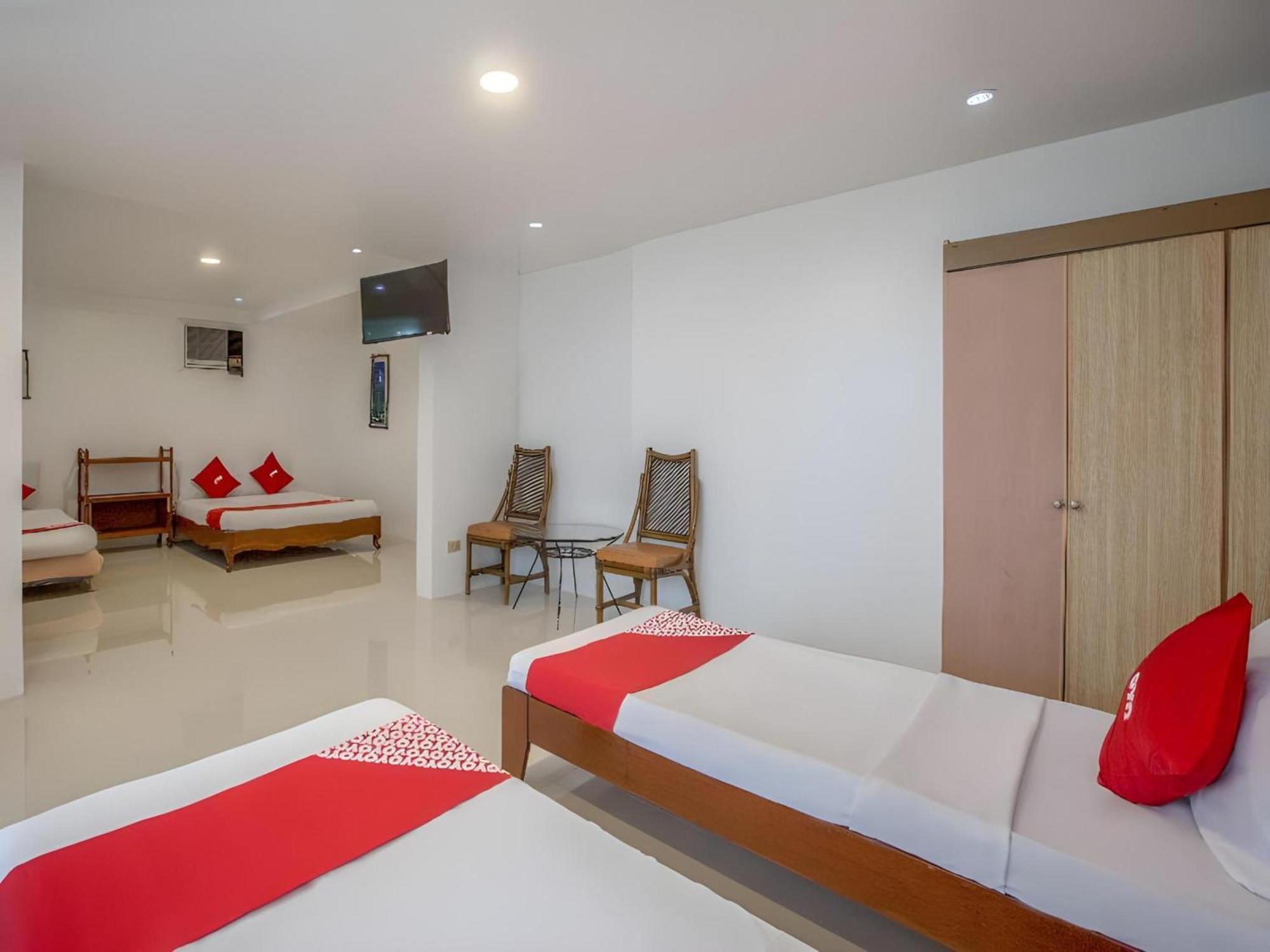 Oyo 588 Sunrock Resort Антиполо Екстериор снимка