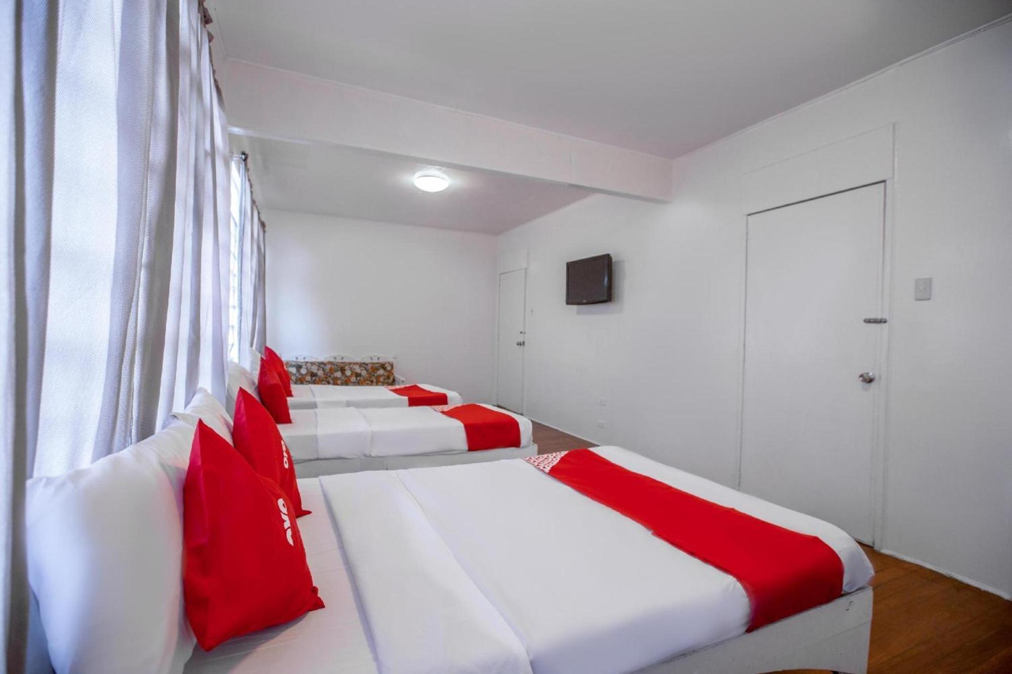 Oyo 588 Sunrock Resort Антиполо Екстериор снимка