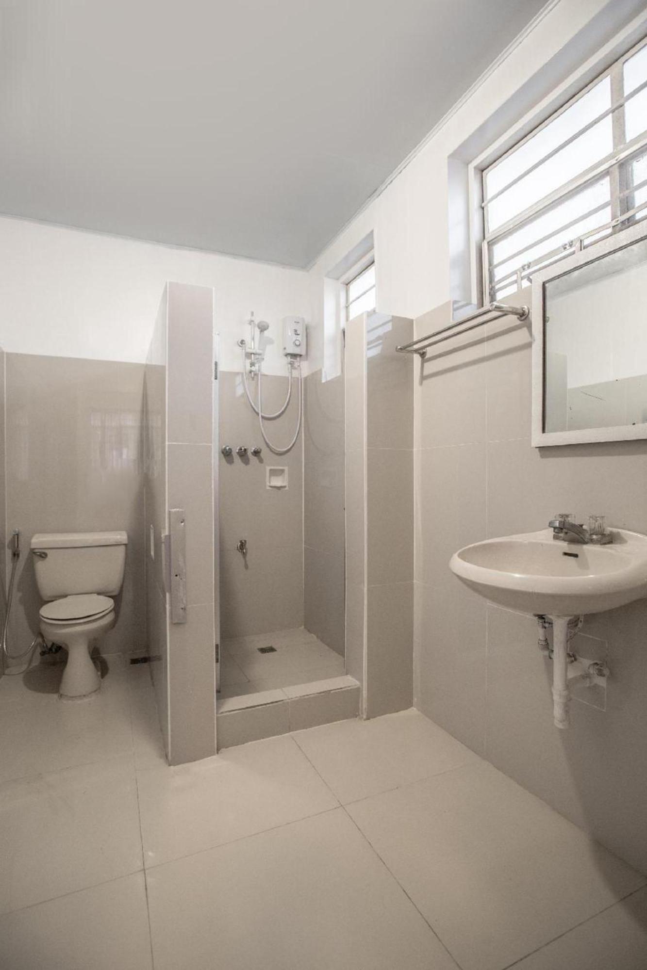 Oyo 588 Sunrock Resort Антиполо Екстериор снимка