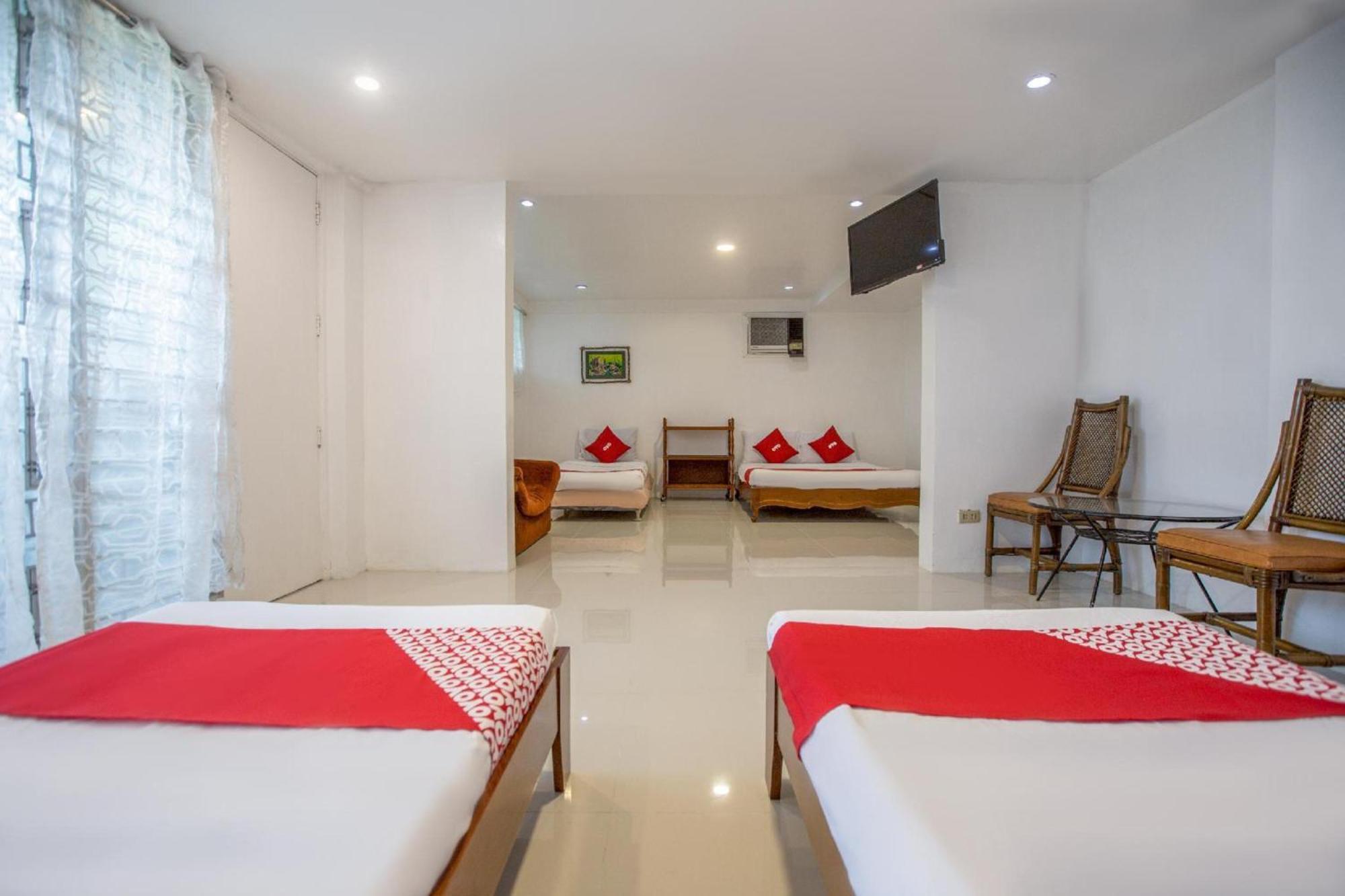 Oyo 588 Sunrock Resort Антиполо Екстериор снимка