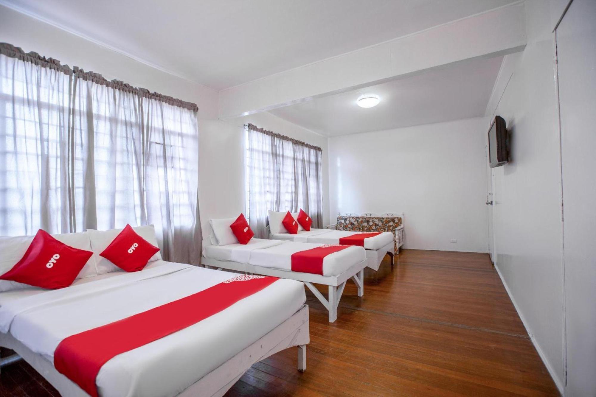 Oyo 588 Sunrock Resort Антиполо Екстериор снимка